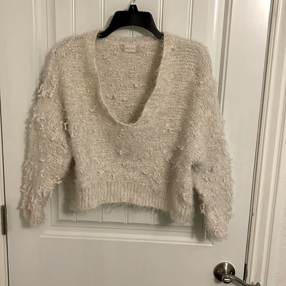 Altar'd State women’s L , off-white V-neck eyelash shag, long sleeve sweater‎
